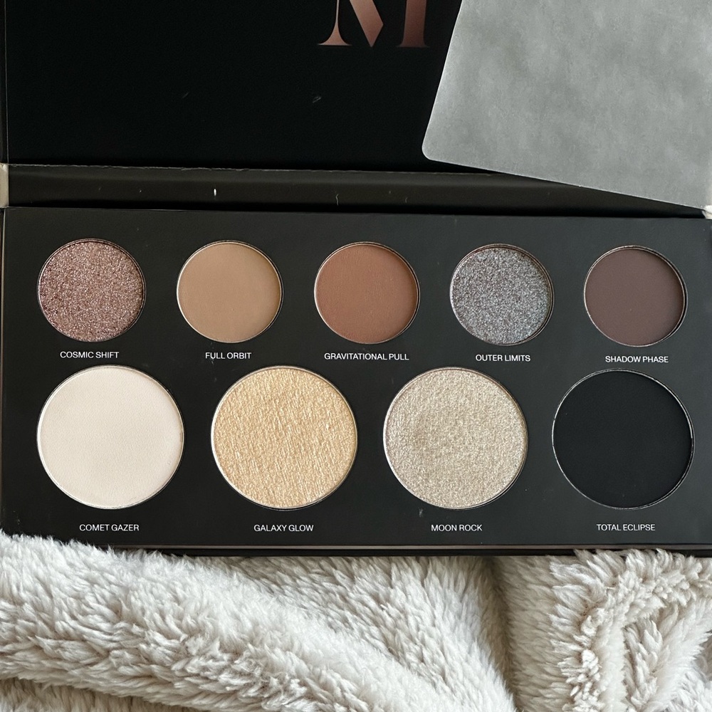 Morphe multi-effects palette in beautiful neutral shades